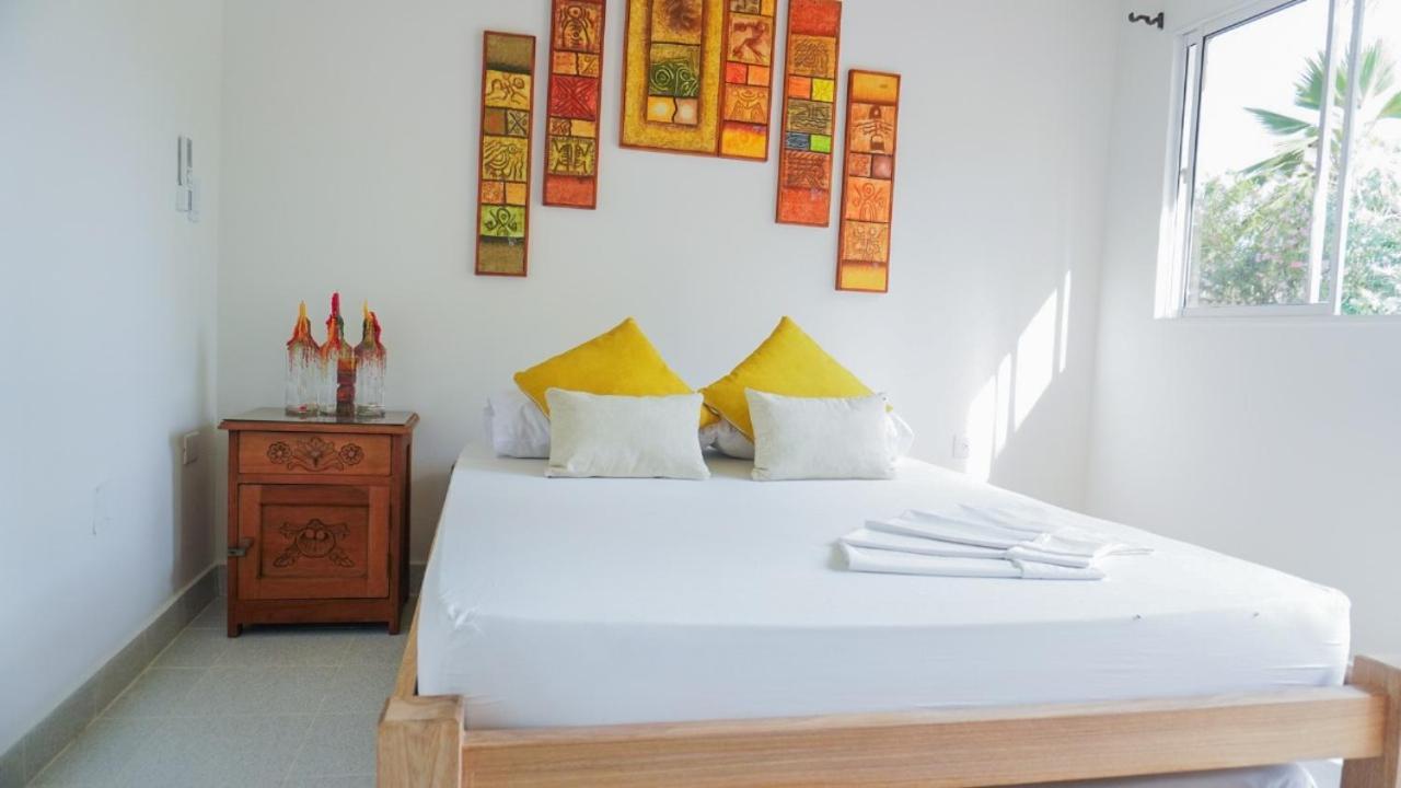 Hotel Playa Tiburon Covenitas Esterno foto
